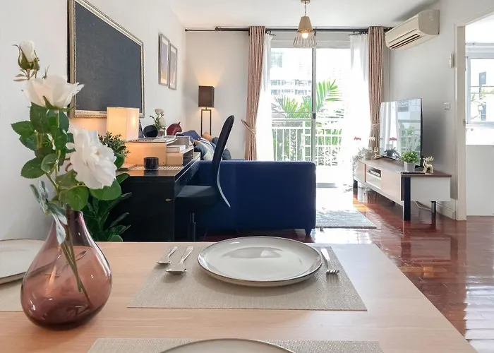 アパート Contemporary 53 Sqm - Bts Thong Lo - Ultra Fast Wifi バンコク都